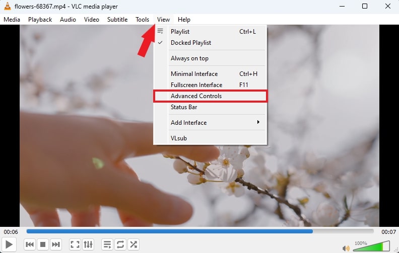Accessing the Advanced Controls feature in VLC